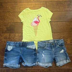 GAP Blue Jean shorts, GAP top and SO Jean shorts lit / bundle